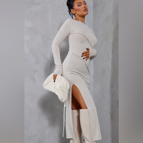 PRETTYLITTLETHING | Size 0 Dress - Picture 2 of 5